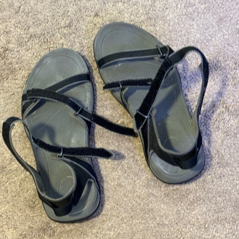 Gently used Women’s Teva Verra Sandals size 6.5
